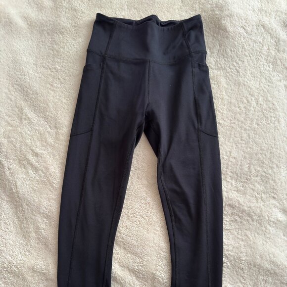 Victoria's Secret VSX Essential High-Rise Pocket Leggings 25" (XS/Short) - Picture 3 of 10